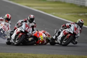 Valentino Rossi Crash MotoGP Motegi 2011
