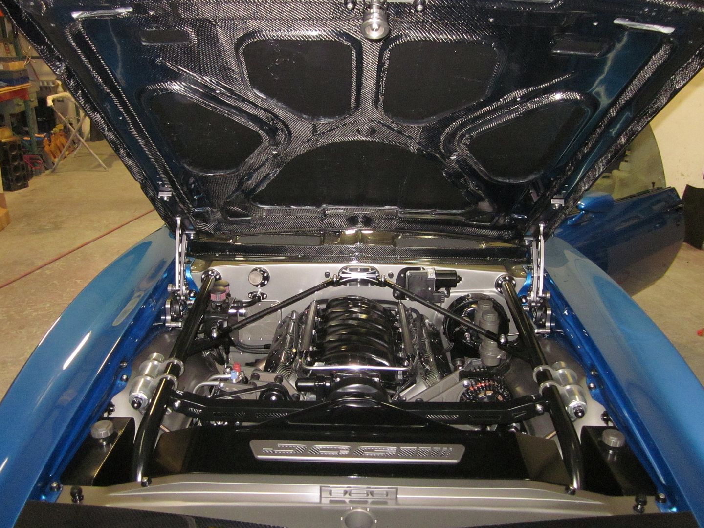 LS7 in 1968 Pro-touring Camaro engine bay