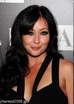 http://i1015.photobucket.com/albums/af279/SacyLyssPhoebe/shannen2-1.jpg?t=1275401157