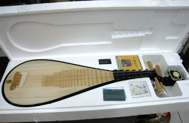 Chinese Pipa,guitar,lute