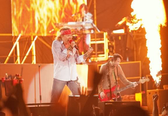 Axl is on fire