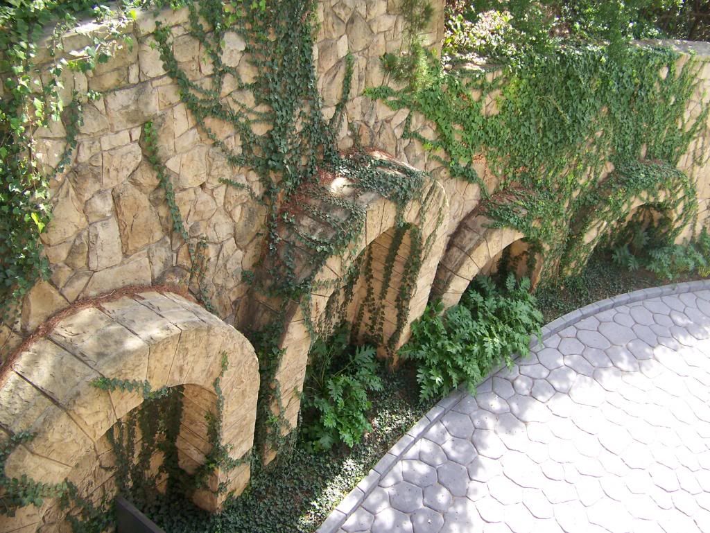 IMAGE: http://i1015.photobucket.com/albums/af280/Spammey/Arches_zpsa7d81d96.jpg